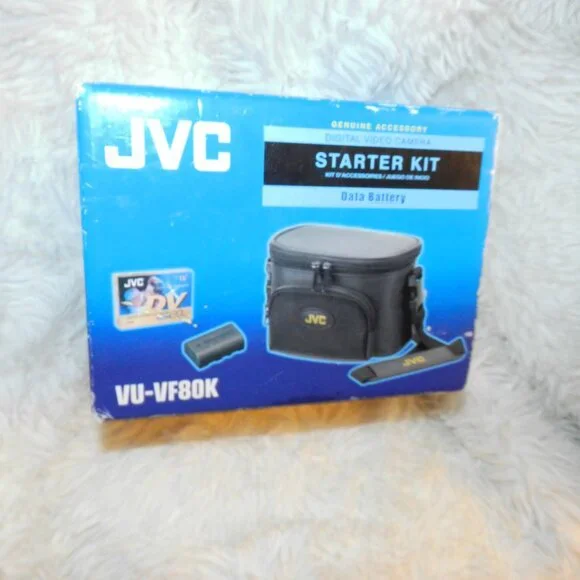 JVC STARTER KIT JVC VU-VF80K CARRY CASE, STRAP, BATTERY PACK, Mini DV tape - Picture 6 of 16